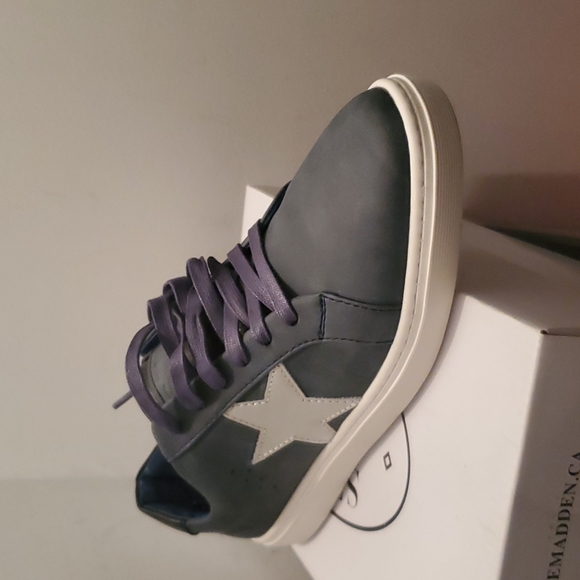 Men's shoes - Picture 2 of 5